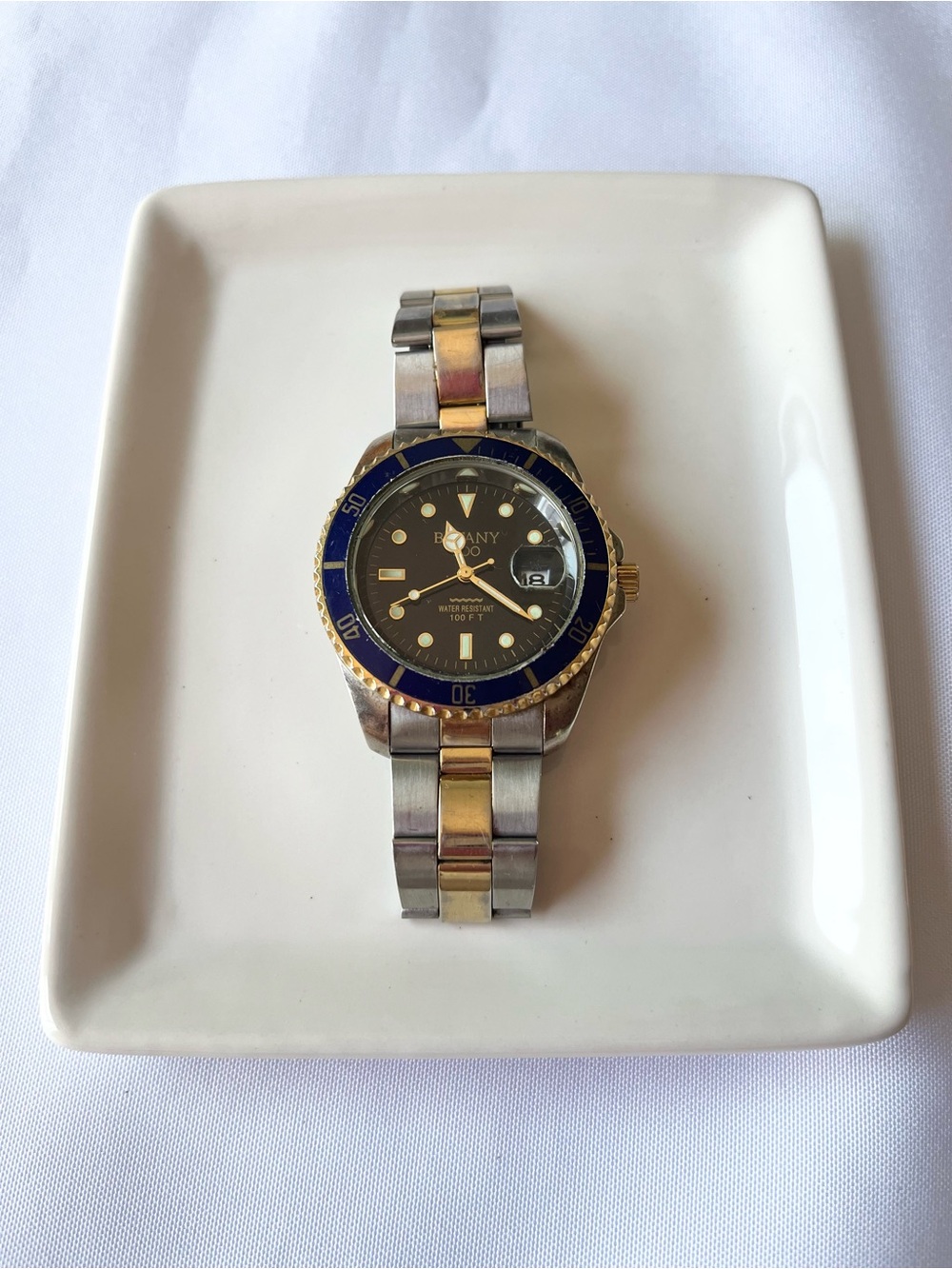 Vintage Botany 500 Men’s Watch With Two Tone Blue Dial